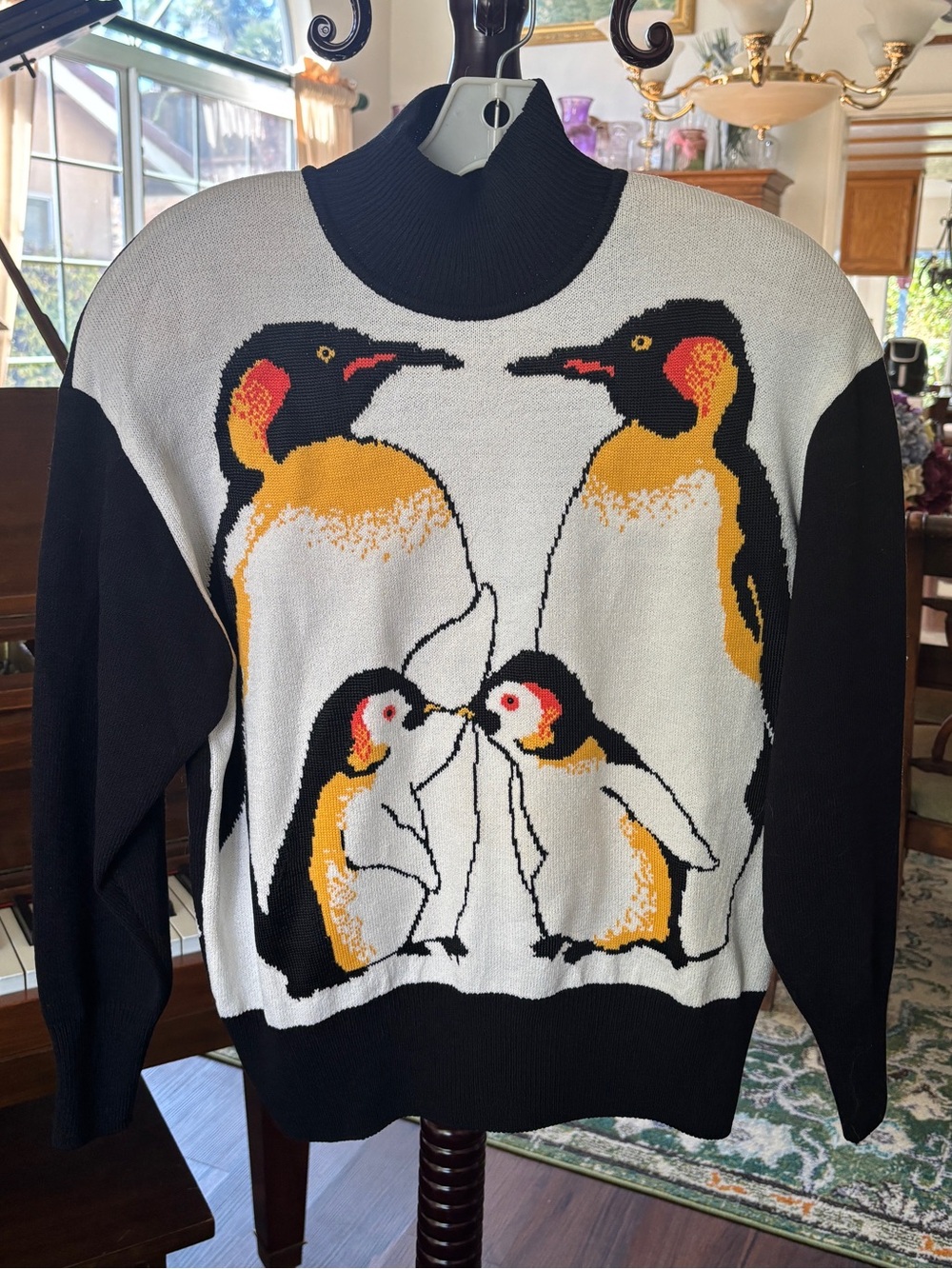 Medium NWT Vintage St. John Collection Marie Gray Penguin Wool Sweater Petite